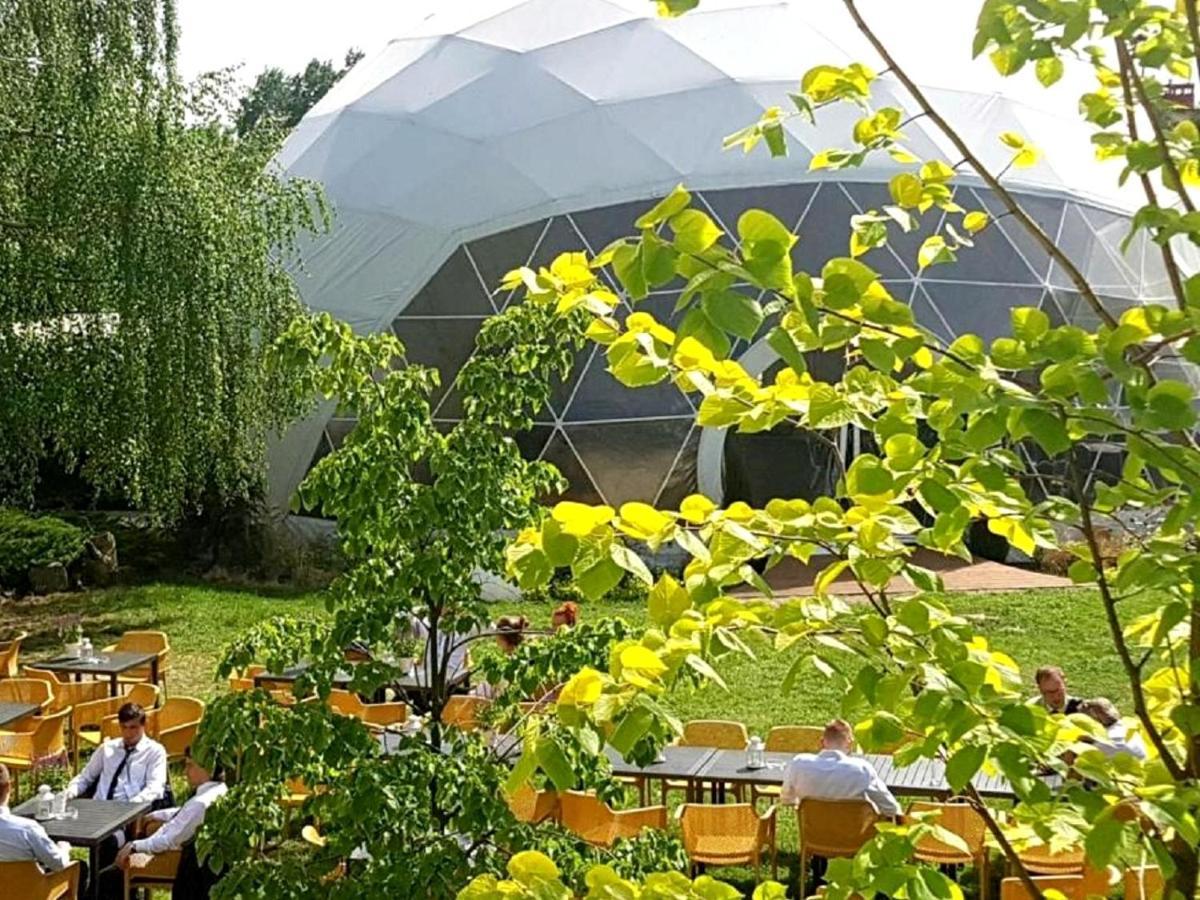 4 Zywioly Falenty Osrodek Konferencyjno-Szkoleniowy Raszyn Exterior foto