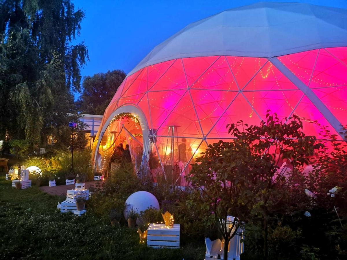 4 Zywioly Falenty Osrodek Konferencyjno-Szkoleniowy Raszyn Exterior foto